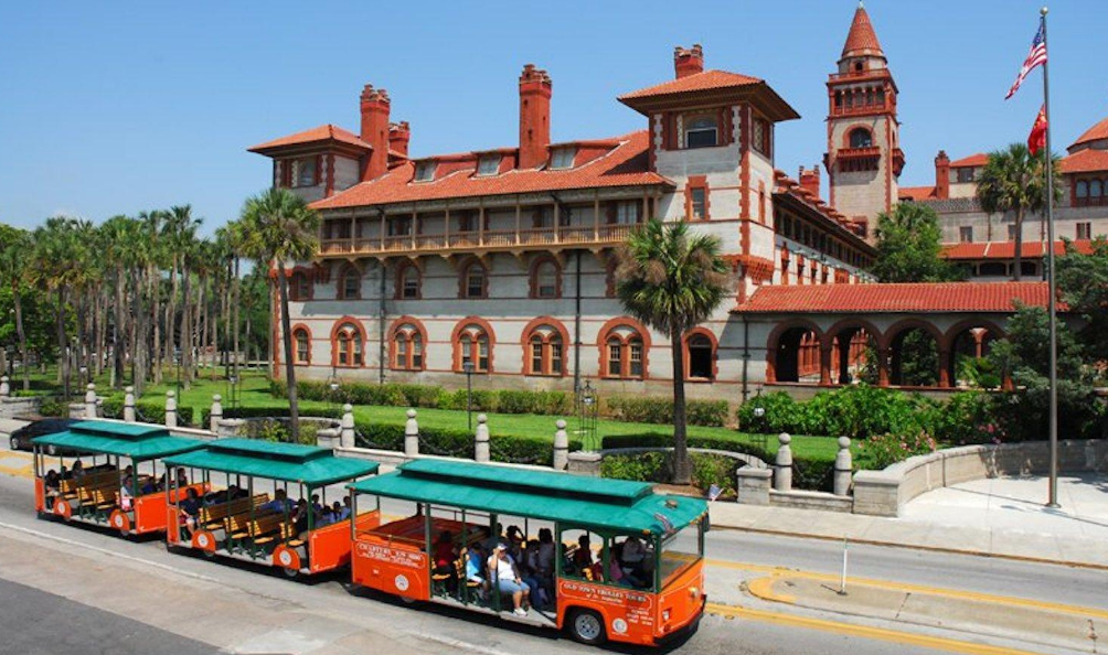 STROLL THE NATIONS OLDEST HISTORIC CITY