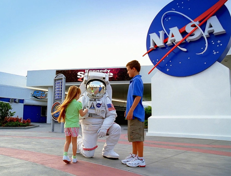 🚀 Wanna be a Kid Again at Kennedy Space Center?